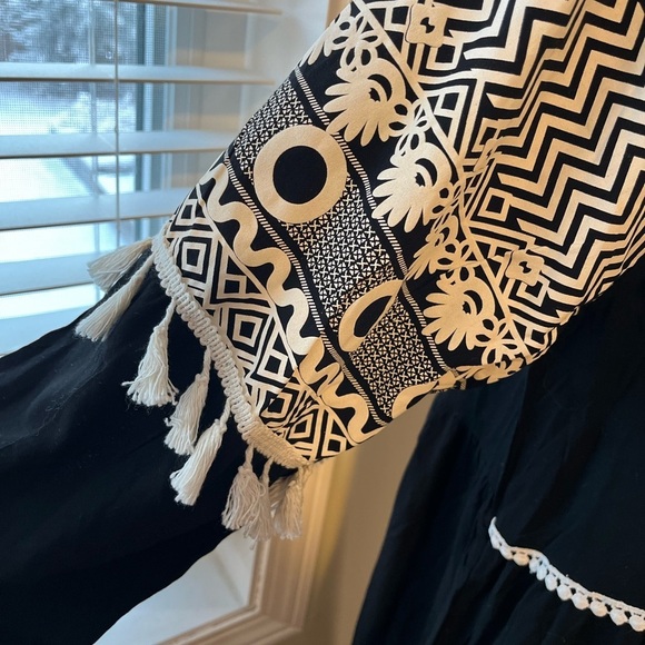 [XL] Kaktus Black Viscose Embossed Print Mini Tassels WMN Maxi Dress - Picture 5 of 15